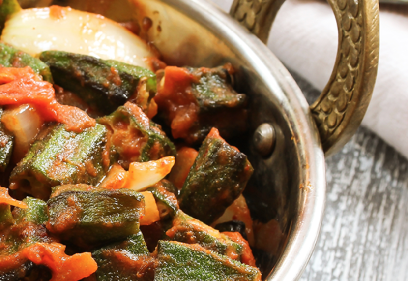 Spicy Okra with Garlic and Tomatoes